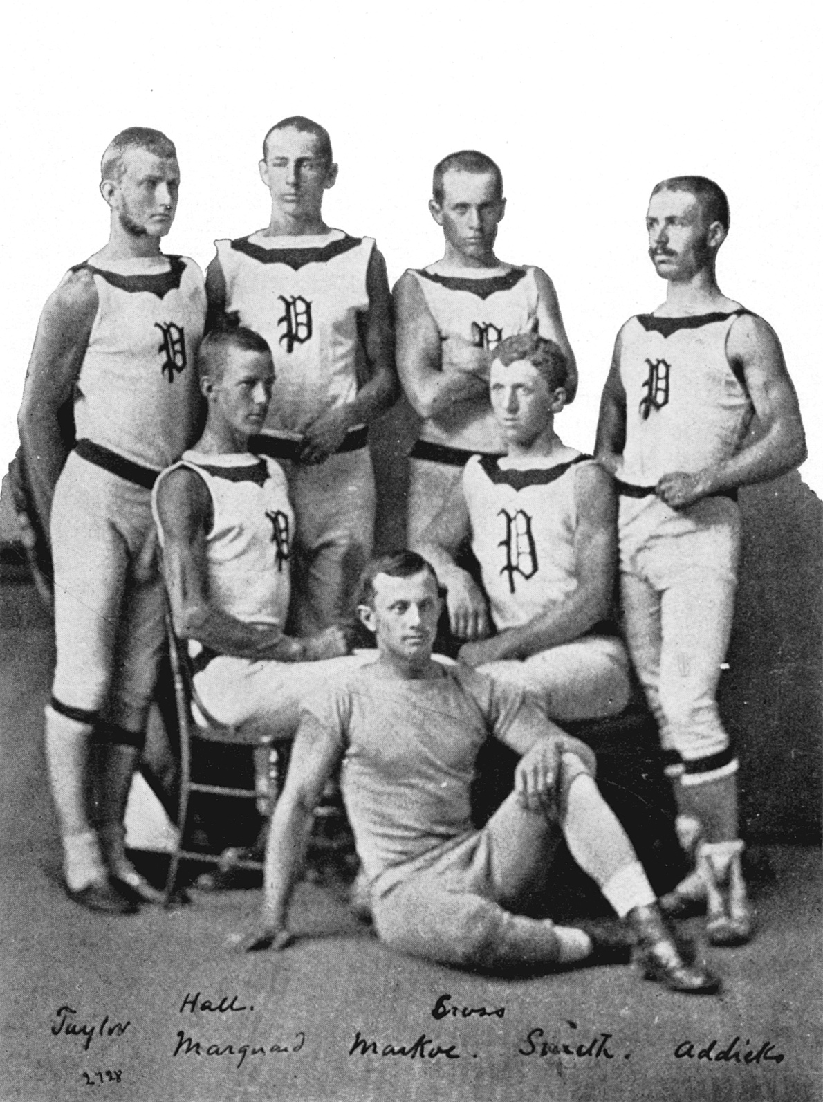 Team photo of the 1874 Heavyweight Men Varsity Rowing team